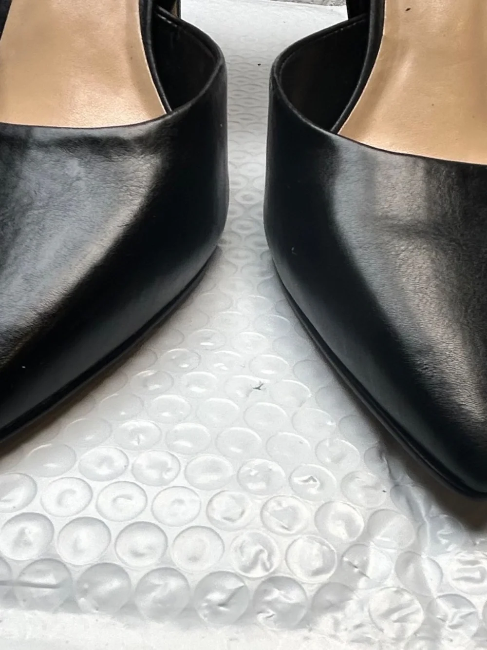 JLo Jennifer Lopez Pointed-Toe Pumps Women's Sz 9M Black Studed Strap High Heels